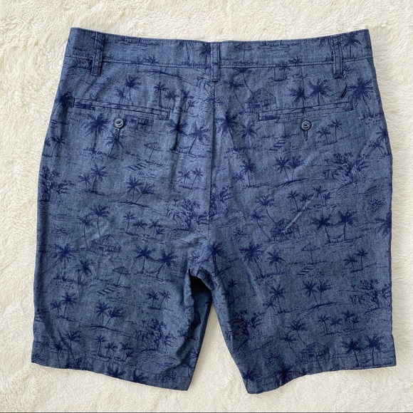 Nautica blue palm tree tiki hut flat front shorts - Picture 2 of 6